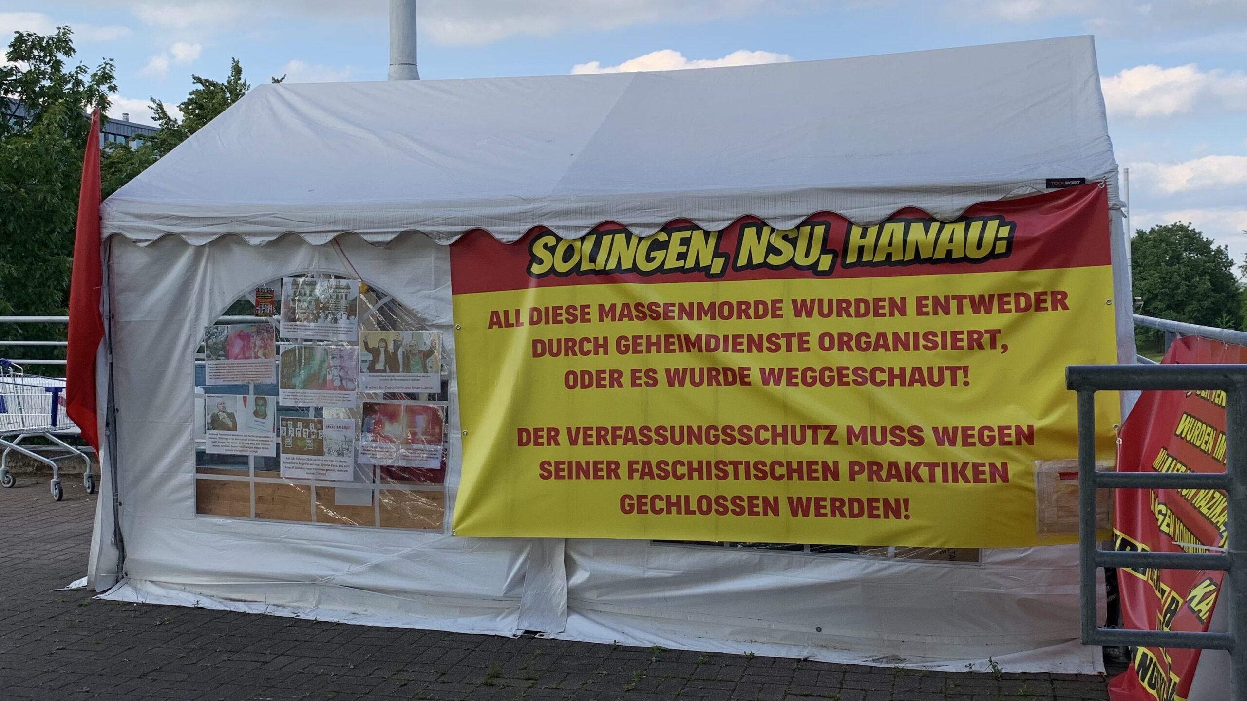 „Widerstandszelt“ auf der Uni-Brücke weg: Was steckte dahinter?
